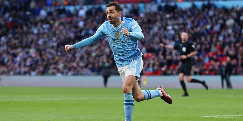 Manchester City: Từ Vô Danh Thành CLB Số 1 Nước Anh 9 Bernardo Silva có lối chơi cần mẫn, chịu khó