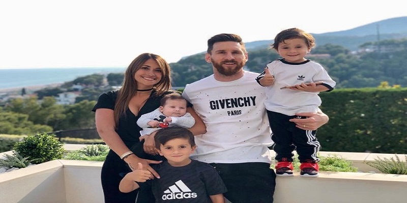 Lionel Messi - Chân Sút Thiên Tài Của Nền Bóng Đá 7 Cuộc sống viên mãn của Messi khi không thi đấu