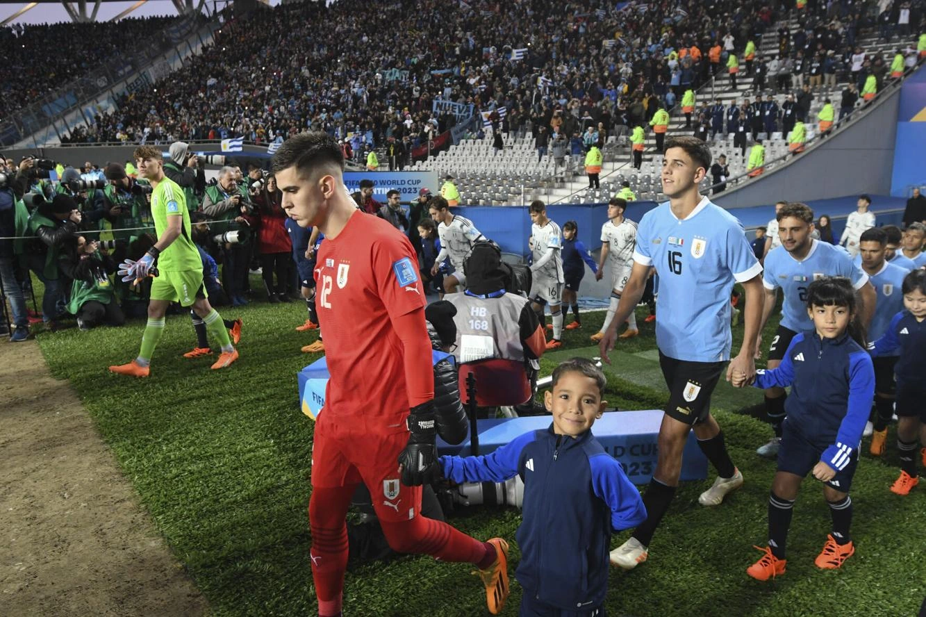 OK9: Uruguay và tham vọng World Cup 2026 dưới thời HLV Bielsa 3 OK9: Uruguay và tham vọng World Cup 2026 dưới thời HLV Bielsa